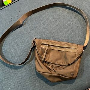 Lulu lemon festival bag
